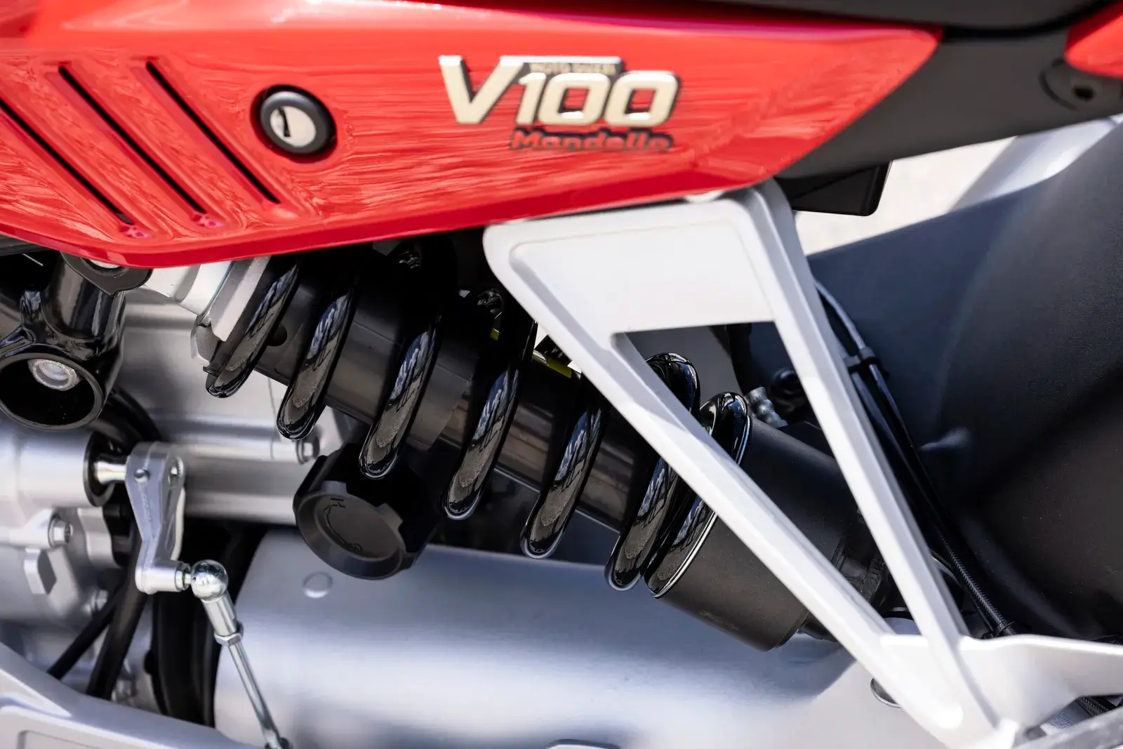 v100-44