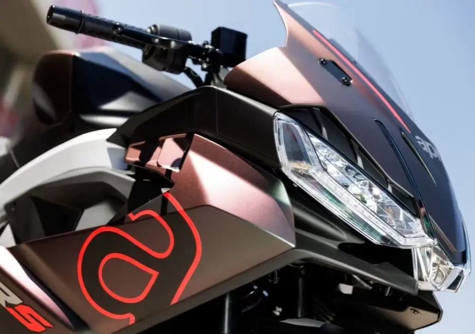 Aprilia_RS457_tabs_900x675_1 (2)