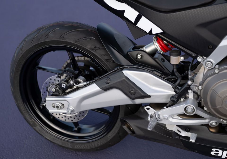Aprilia_RS457_wall-image_1920x1280_replica_3 (3)