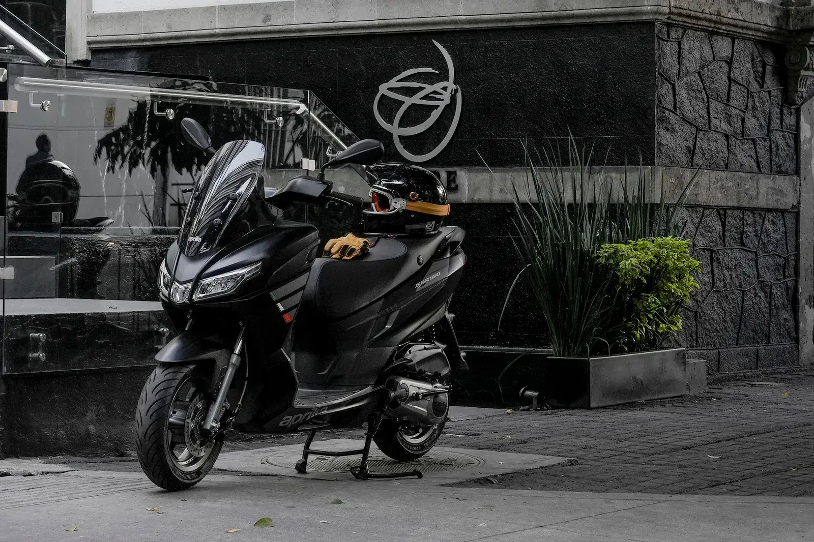 APRILIA-SXR160-H-048