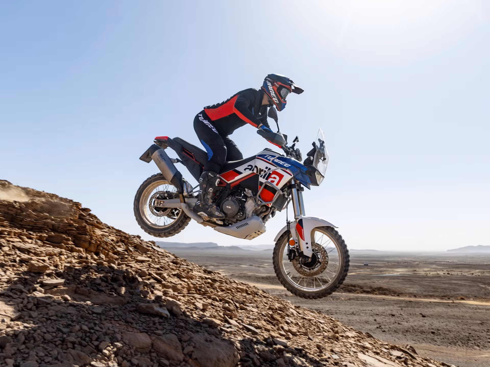 Aprilia_Tuareg_MY24_gallery_1_1920x1440-1