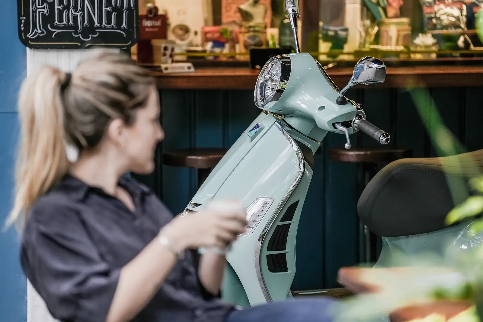 01-VESPA-MENTA-7NOV23-H-010-C